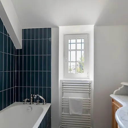 La Moorings Apartment *